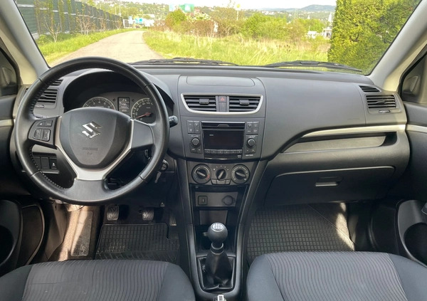 Suzuki Swift cena 16900 przebieg: 140000, rok produkcji 2011 z Reda małe 154